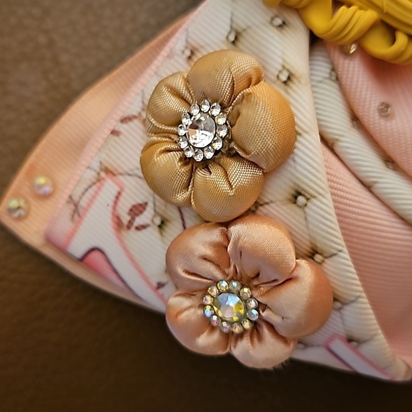 Large Pink Bedazzled Clay Shopper Girl Floral Clip-on Ribbon Bow - Picture 3 of 8
